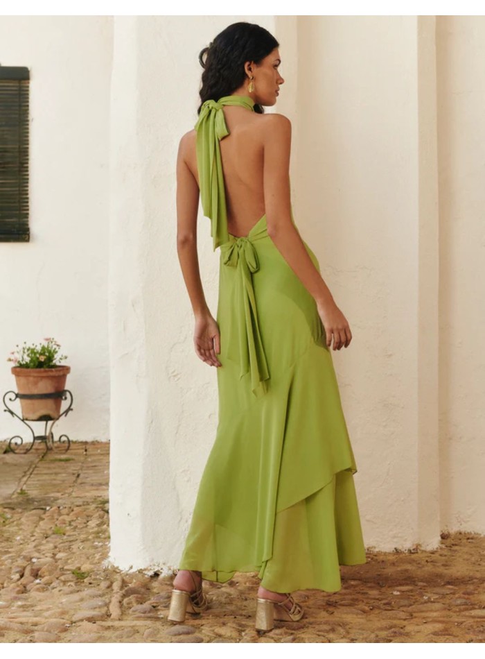 Vestido con cuello halter fruncido