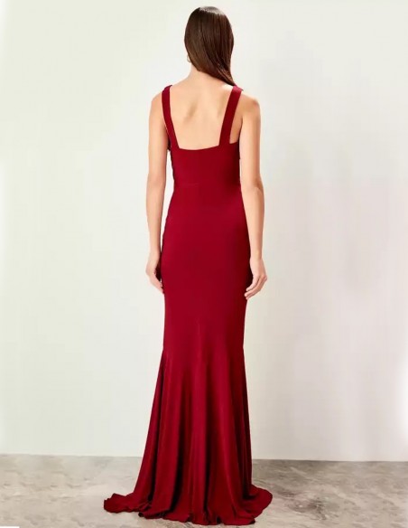 Maxi dress with V neckline and ruffle detail on the skirt Maxi dress with V neckline and ruffle detail on the skirt