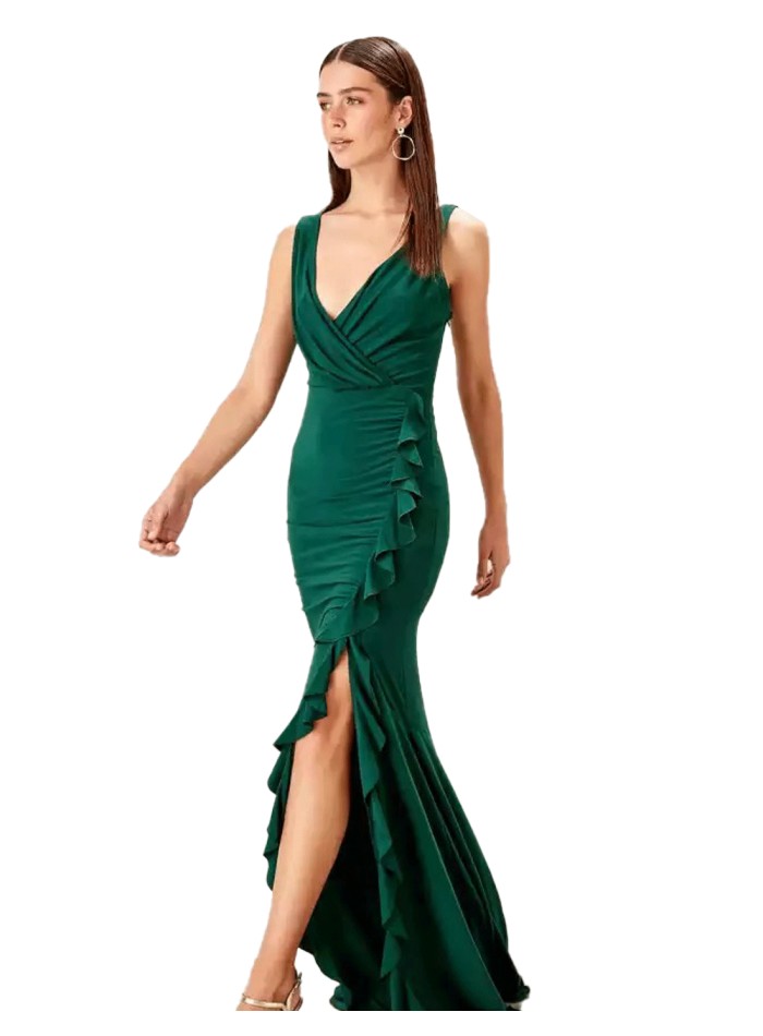 Maxi dress with V neckline and ruffle detail on the skirt perfect for special events.