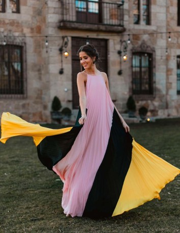 Long tricolour dress by Nuribel Style at INVITADISIMA nuribel - 1