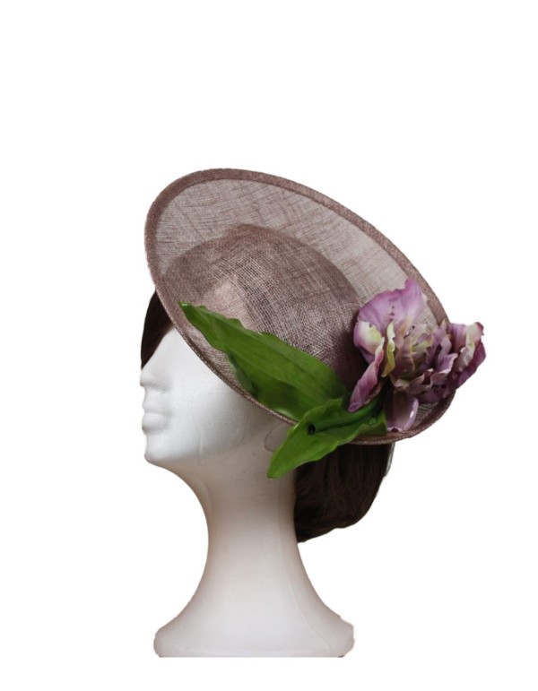 Bordeaux headdress with orchid by Luisa Monzón