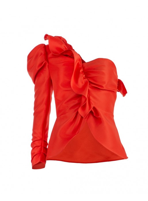 Asymmetric top with ruffles for guests