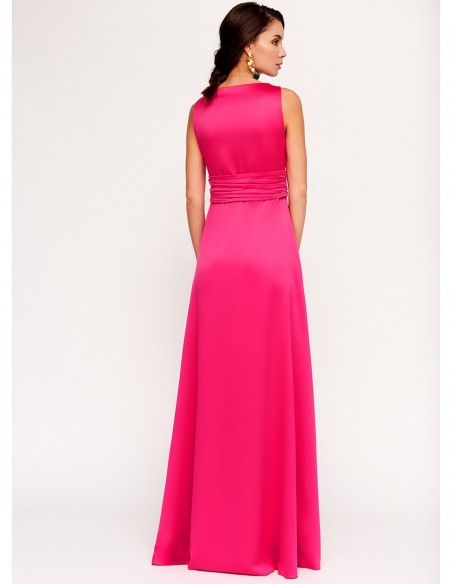 Long pink dress with a draped belt  at INVITADISIMA
