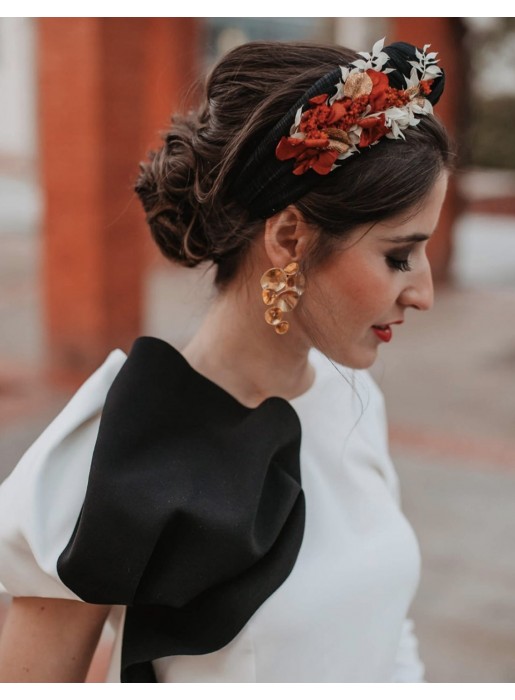 Black headband with orange preserved hydrangea - INVITADA PERFECTA Cala by Lilian - 1
