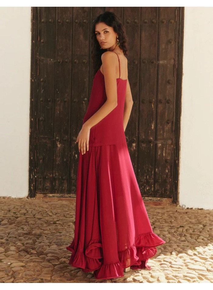 Robe midi bourgogne en tissu fluide avec une...