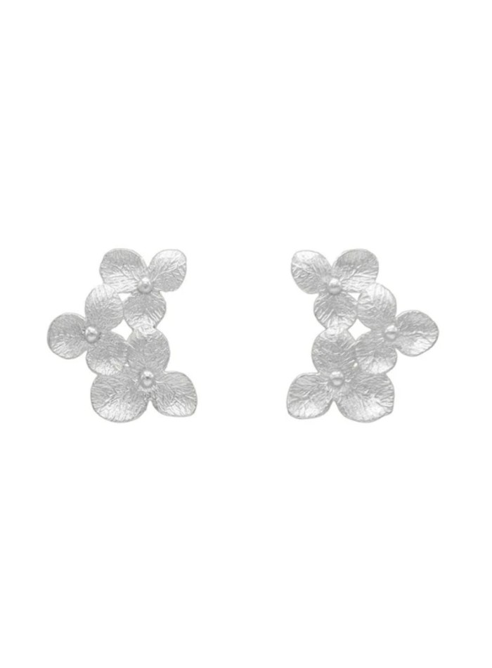 Boucles d'oreilles argentées avec mini-fleurs