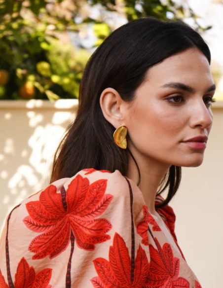 Boucles d'oreilles plaquées or avec motif à double feuille