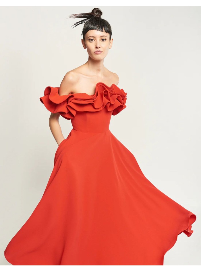 Robe midi rouge avec encolure bardot et jupe...