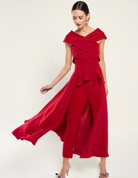 Two-piece set with top and pants with overskirt