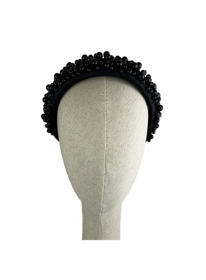 Guest headband decorated with black pearls Airun Tocados - 2