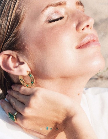 Hoop earrings with malachite stones