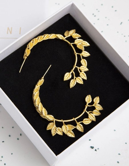 Hoop earrings with laurel leaf inspired design