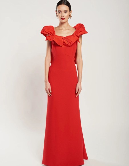 Vestido de fiesta largo de corte sirena con escote de maxivolante