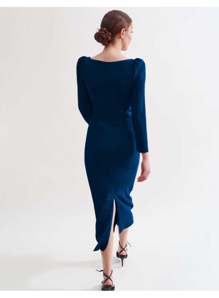 Vestido midi estilo lápiz con escote semicircular