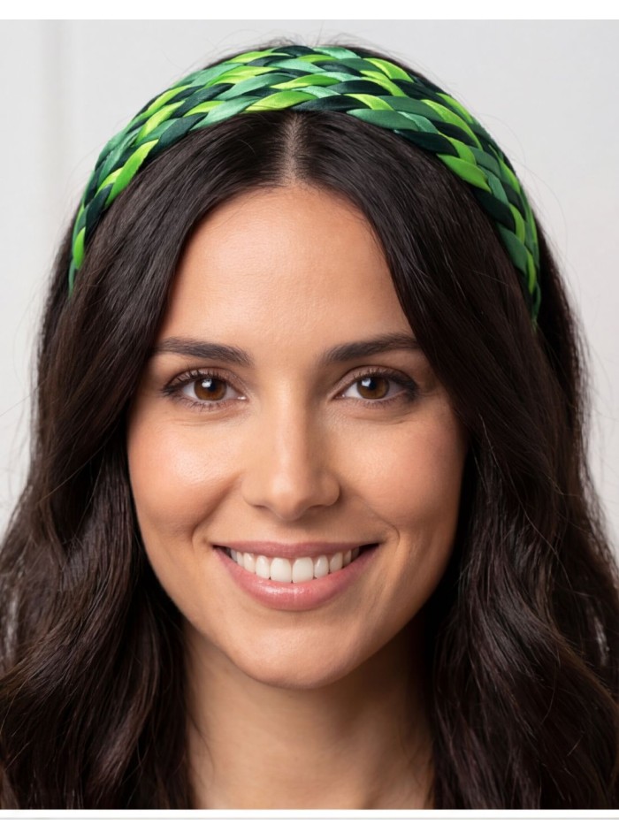 Diadema trenzada de raso en tonos verdes
