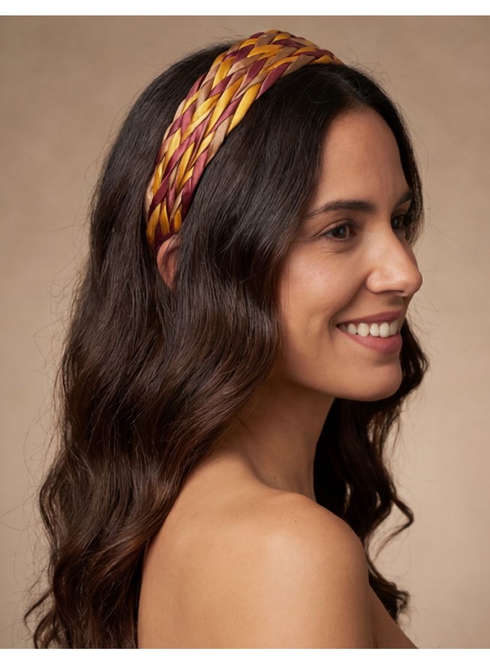 Braided headband in satin in golden tones