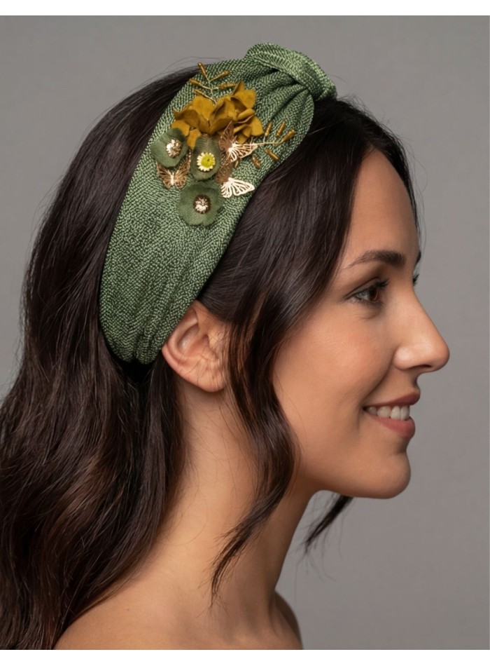 Bandeau en sinamay de soie verte avec détails...