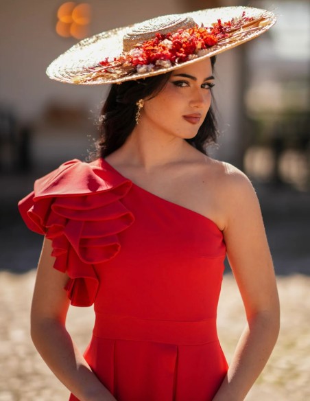 Robe midi en crêpe rouge avec encolure asymétrique
