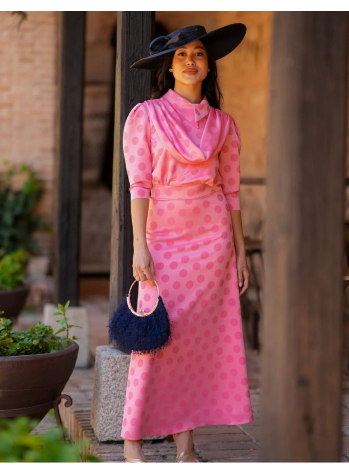 vestido de lunares rosa