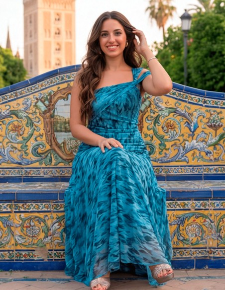 Vestido midi estampado en tonos azules con escote asimétrico