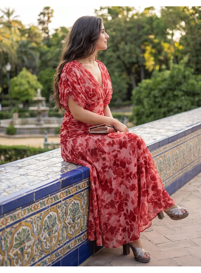 Midi dress with floral print and draped at the...