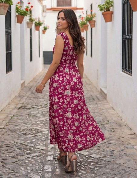 Vestido de invitada con estampado de flores y falda de vuelo