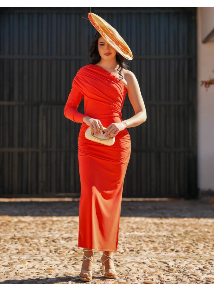 Vestido midi naranja asimétrico en punto de seda para invitada
