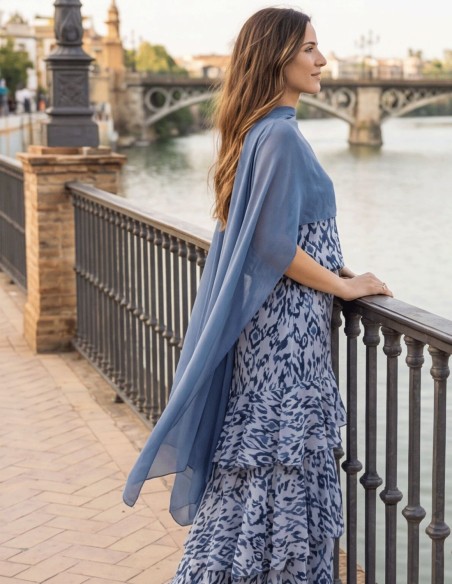 Capa de gasa azul para invitada