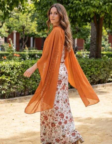 Short chiffon cape with square design in russet color