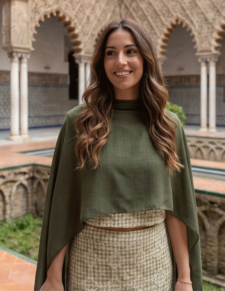 Cape courte en mousseline de soie avec motif carré en vert chasseur