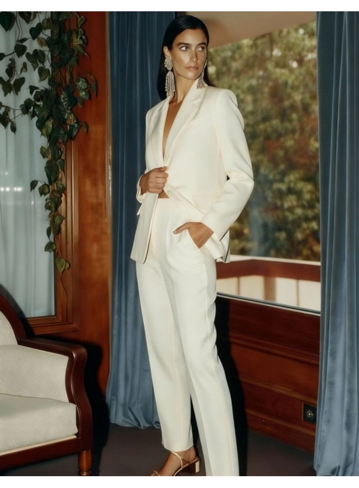 Oversized blazer in white pearl structured fabric