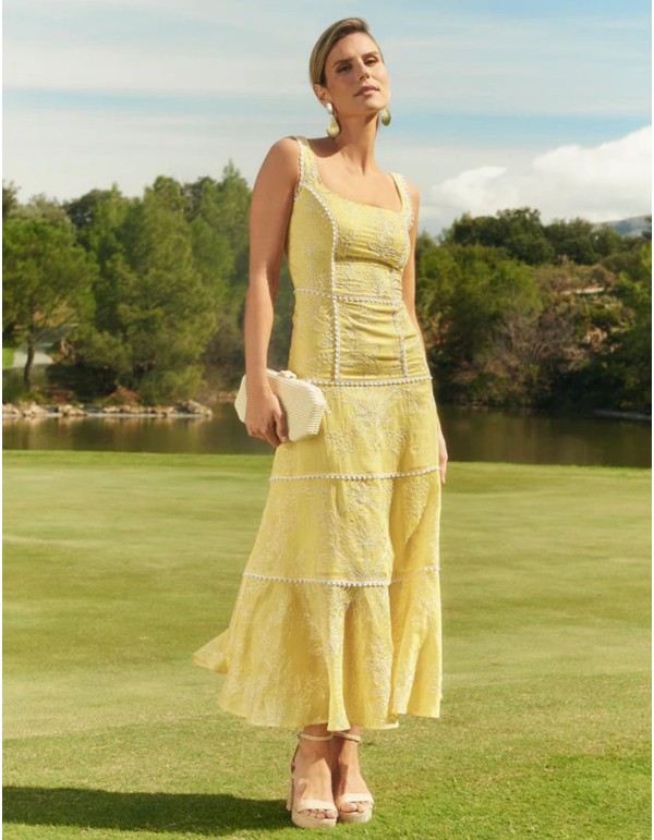 Robe midi brodée jaune avec larges bretelles et jupe...