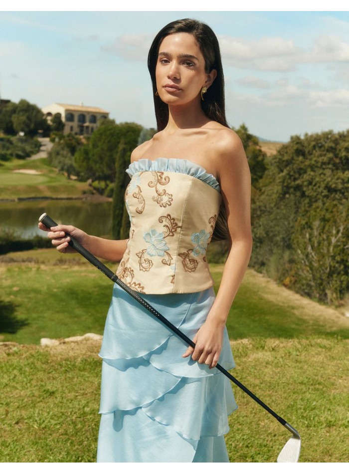 Top corsé palabra de honor con bordado barroco en tonos arena y detalles en azul