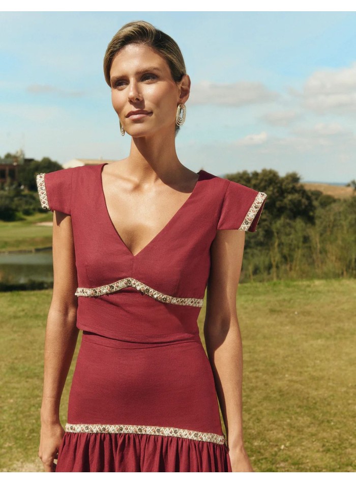 Top crop en cerise avec encolure en V et...