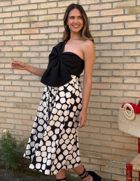 Placket midi skirt with polka dot print