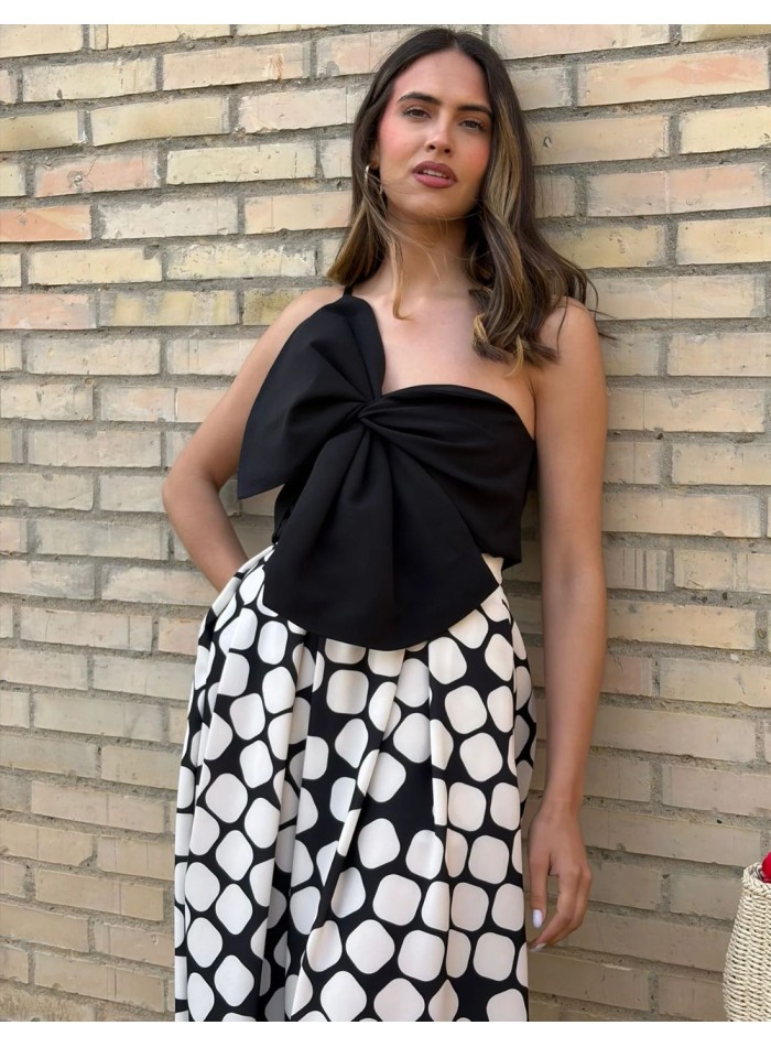 Placket midi skirt with polka dot print