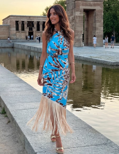 vestido Diseñado y fabricado en España, este vestido combina tendencia, calidad y diseño en una sola prenda.