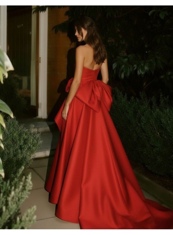 Structured red long dress with strapless bow