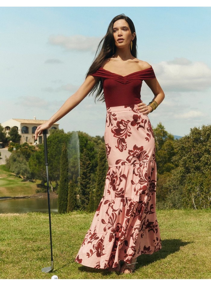 Long skirt with floral print in shades of pink