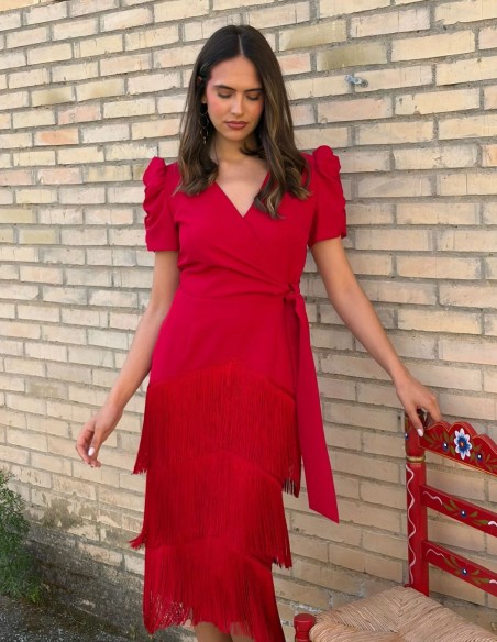 Robe midi croisée rouge avec jupe frangée