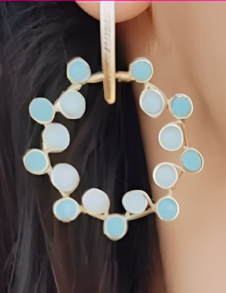 Boucles d'oreilles plaquées or avec pierres semi-précieuses bleu turquoise