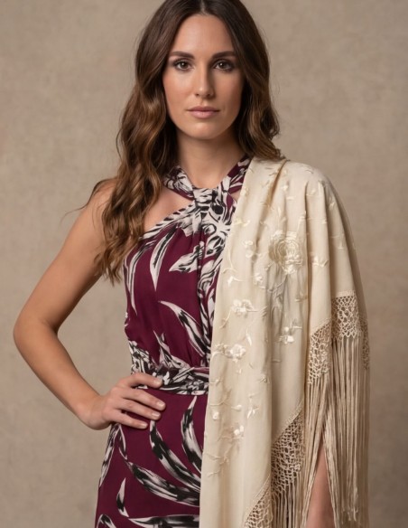 Mantón de Manila beige bordado a mano con flecos artesanales