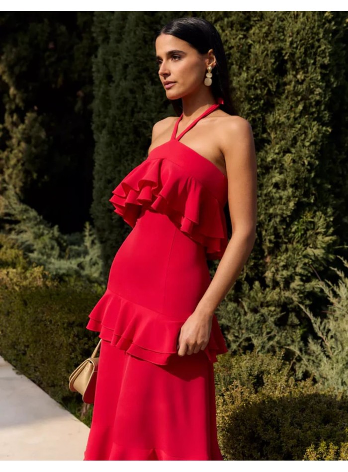 Vestido largo rojo con volantes en cascada y escote halter