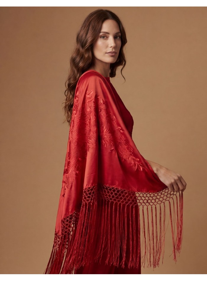Mantón de Manila rojo pequeño bordado a mano...