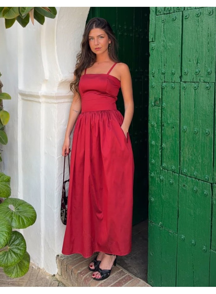 Conjunto para invitada de top y falda en tafeta rojo - Ane Ibañez