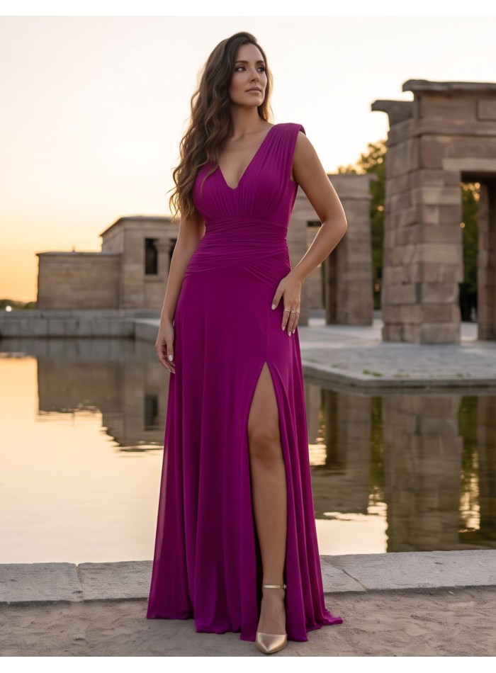 Vestido largo en color buganvilla con drapeado...
