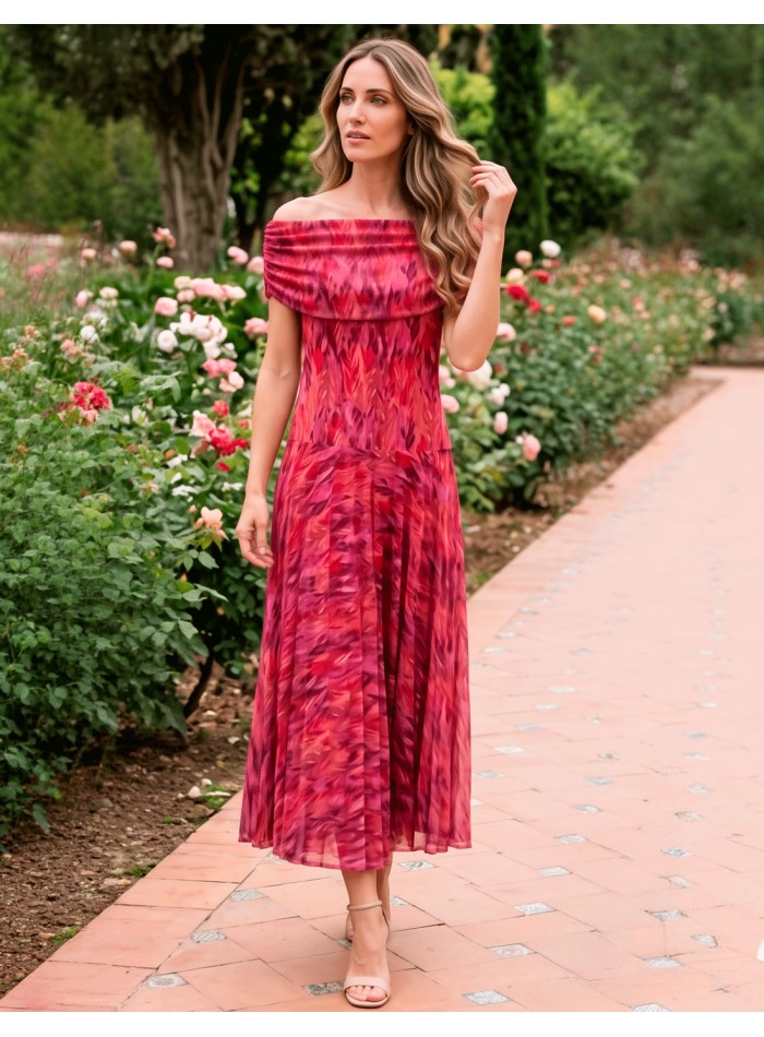 Longue robe midi dans les tons fraise avec une...