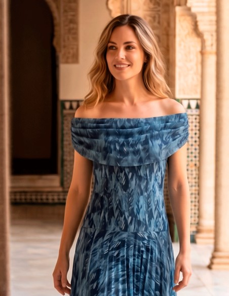 Longue robe midi dans les tons de bleu marine avec encolure multipositions