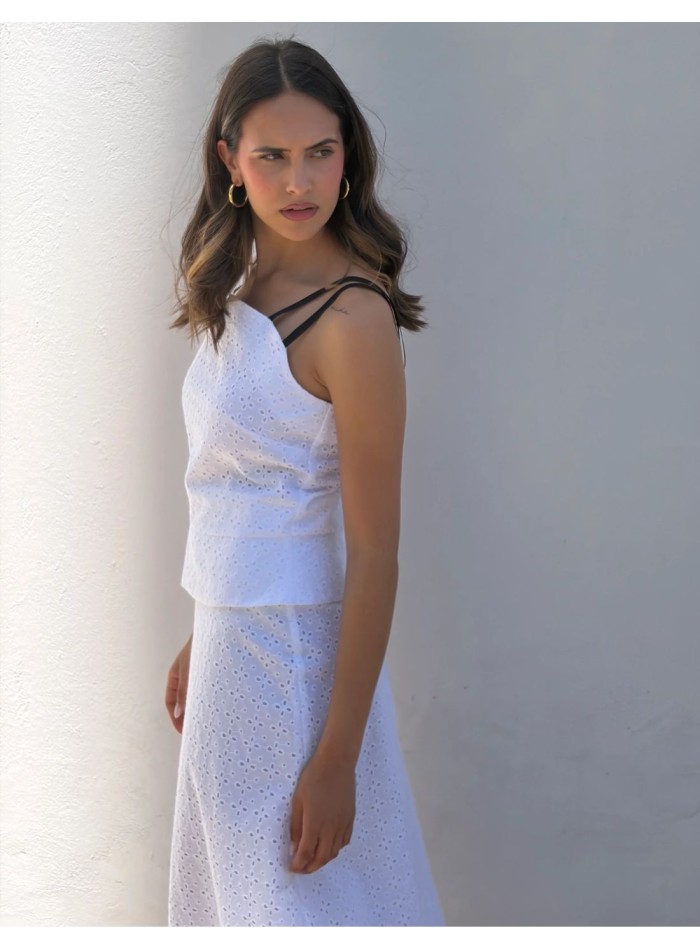 Ensemble deux pièces blanc avec broderie suisse