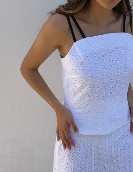 Ensemble deux pièces blanc avec broderie suisse